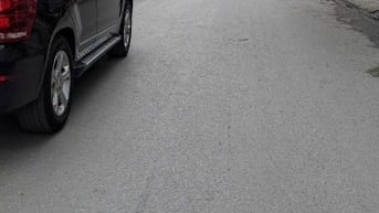 Cần bán gấp nhà Cầu Giấy, mặt tiền Gần 4 m, ô tô đỗ cổng, giá 8.6 tỷ