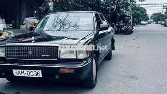 Toyota Crow 1988 máy dầu