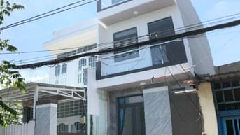 Bán nhà đường Huỳnh Tấn Phát, Quận 7 – Nhà Bè giá rẻ, sổ hồng riêng