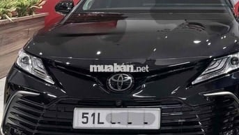 Toyota Camry 2025 2.5Q - 8000 km