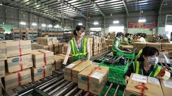 KHO KCN Tân bình TUYỂN GẤP!!! 2 bạn LĐPT - THU NHẬP TỐT - ĐI LÀM NGAY