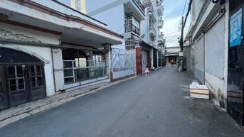 2 nhà nát phân lô hẻm xe hơi sau Mặt tiền Lê Đức Thọ, P13, Q.Gò Vấp