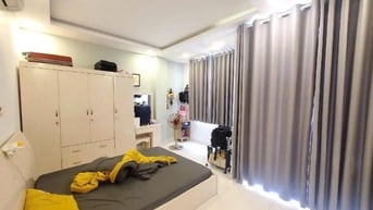 Giảm 500tr nhà 2lau,4x16m,Full nt ở ngay,Nguyên Hồng,Bình Thạnh,hơn 7t