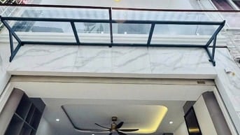 Bán nhà Cao Thắng Q10, 60m2, hẻm ô tô, thu nhập 15tr/tháng chỉ 2.8 tỷ