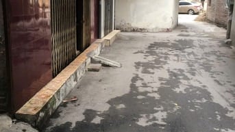 Bán nhà Văn Chương, Đống Đa, 50m2, 3 tầng, ngay vườn hoa, ô tô 10m
