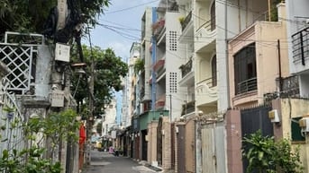BÁN NHÀ HẺM 163 THÀNH THÁI P.14 Q.10 CHỈ 24 TỶ TL