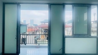 Cho thuê phòng full đồ phố Đào Tấn, gần công viên Thủ Lệ, Ba Đình 