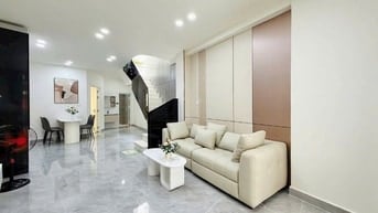 Cần tiền bán rẻ nhà mới đẹp Bà Hom F14 quận 6 ,giá chỉ 2tỷ 840 
