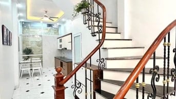 Chính chủ cho thuê nhà 3 tầng 3PN FULL đồ tại Khương trung