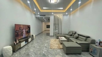 Cho thuê nhà đẹp 1 trệt 2 lầu kdc bửu long