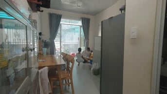 Bán nhà C4 mới ngay chợ Nhơn Đức 1.1 Tỷ vào ở ngay