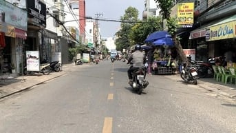 Nhà MT Nguyễn Súy 4x20m cấp 4 vị trí đắc địa, gần Chợ Tân Hương dễ KD
