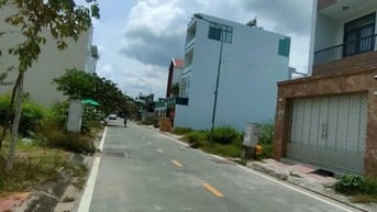 Tôi cần bán lô đất trong KDC gần Ngã Tư Tạ Quang Bửu - Bến Xe Quận 8 