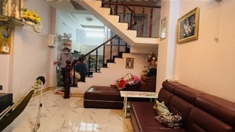 SIÊU HIẾM ! Bán Nhà Đẹp Linh Trung – Hẻm Xe Hơi – 4PN, 3WC - Chỉ 5tỷ !