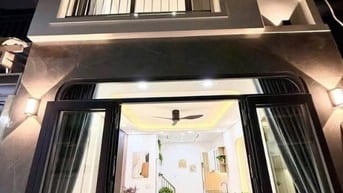 Nhà 1 trệt 1 lầu khu dân cư Long Cang - Sát vành đai 4