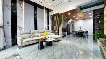 Qua Đức định cư với con bán nhà Phó Đức Chính,Bình Thạnh. Gần chợ