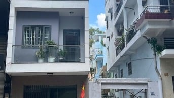 Nhà 2 mặt tiền quận 10 , ngay Đại học Kinh tế Phường 5, 4x16 4 tầng
