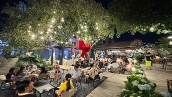 Parttime job, có xoay ca, nhận cả sinh viên và người đi làm