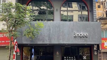 Nhà mặt phố Đội Cấn cho thuê cực đẹp, Nhà mới đét đủ PCCC, Thang máy