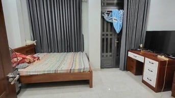 Bán Nhà Riêng 3 Lầu ,Ngang Rộng 9m Nở Hậu ,Đ.Huỳnh Tấn Phát Q.7