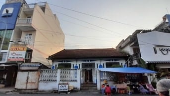 Nhà cổ đẹp 200m2, tiện kd cà phê văn phòng , khu hành chính tỉnh