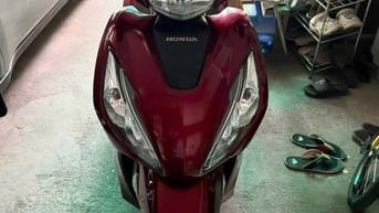 @Để lại Honda Vision đỏ đô bản cao cấp