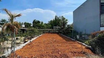 Bán gấp lô đất full thổ cư mt Ngã Tư Tân Quy Củ Chi diện tích 182m2 sh