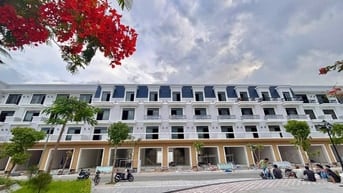 Bán Nhà Phố trung tâm khu K2 Phan Rang, sát Biển, đối diện công viên.