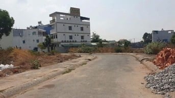 Chính chủ bán lô đất vuông đẹp, mặt tiền lớn