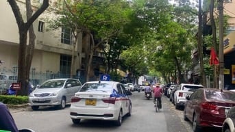 Cho thuê nhà mặt phố HÀN THUYÊN 4 tầng, mặt tiền 4m - 16tr