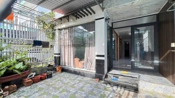 Bán gấp căn nhà cấp 4 đẹp ở Phước Thạnh-Củ chi,giá 960tr,sổ hồng riêng