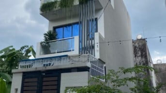Cho thuê nhà nguyên căn mới trong khu dân cư đông đúc