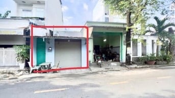 chính chủ bán nhà  đg XTT22 ấp 4 xuân thới thượng hóc môn nhà cấp 4. 