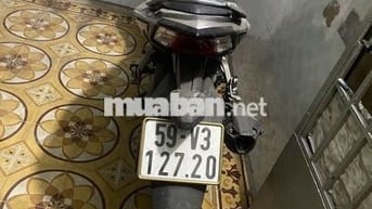 Xe đang chạy do có công việc nên ae đam mê mình ba