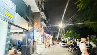  BÁN NHÀ ĐẸP PHẠM VĂN ĐỒNG, CẦU GIẤY- LÔ GÓC – SÂN RỘNG – GẦN Ô TÔ 