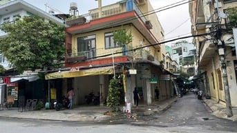 Cho thuê mặt bằng 2 mặt tiền Phạm Huy Thông P17 Gò Vấp. DT 7x18 3 tầng