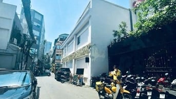 Bán nhà 3 tầng mặt tiền Phan Tôn, Q1 – Dt 8x26m – Vị trí đắc địa