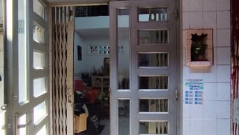Nhà hiếm chính chủ giá tốt, trung tâm Chợ Lớn, 3 PN 3 tầng kiên cố