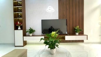 Bán Gấp Nhà Lô Góc Ô tô Đỗ Cửa Mỹ Đình Nam Từ Liêm 40m2-6 Tầng- Giá ch