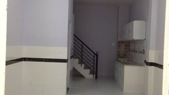 Cho thuê nhà nguyên căn Q12, 62m2 gần cầu Tham Lương & đường Song Hành