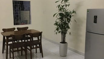 nhà cho thuê nguyên căn 60 m2 , 2 phòng ngũ , đầy đủ nội thất 