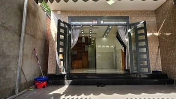 Bán NHÀ Mặt Tiền Tại Thành Phố Dĩ An
