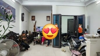 Bán nhà Trần Thái Tông Cầu Giấy 45m2, 4 tầng kiên cố sổ riêng, 7,95 tỷ