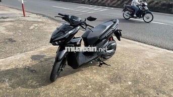 bán Vario màu den. mới keng. tra góp