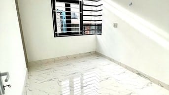 2.8 tỷ nhà shr quận 12 , 2 pn 24m2 hẻm ba gác nhà chính chủ 