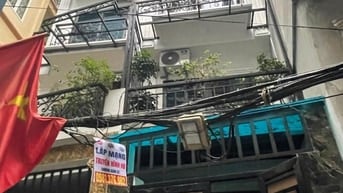 Bán nhà phân lô nguyễn phúc lai - hoàng cầu
