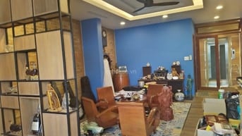 Tòa nhà 8 tầng 377 Nguyễn Tri Phương, Phường 5, Quận 10 (5x15) 23.5 ỷ