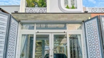 Bán gấp nhà ngay UBND Bình Chánh đang cho thuê 6tr/tháng - SHR