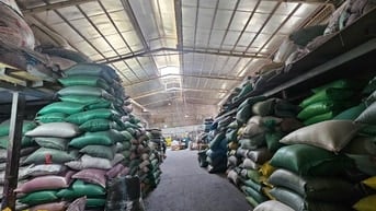 Cho thuê kho xưởng 2.000m2 , đường Võ Văn Vân, Bình Tân,giá : 120tr/TH