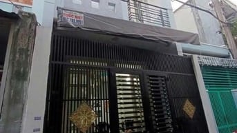 Bán gấp nhà Tên lửa 40m2 SHR, cho thuê 8tr/tháng